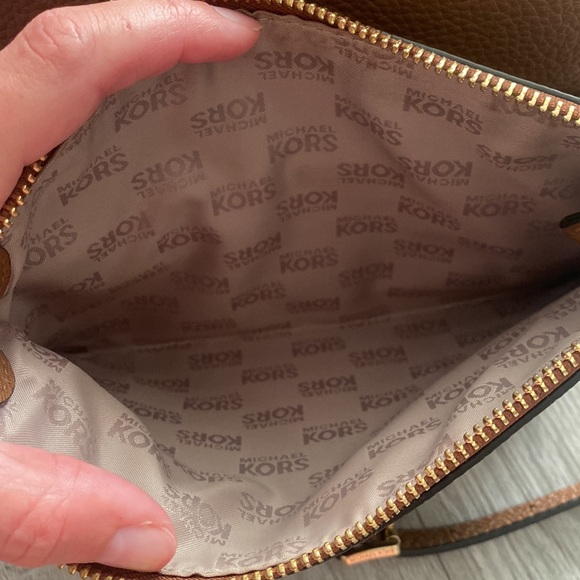 MK brown crossbody purse - Picture 8 of 11